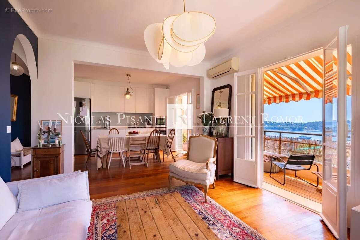 Appartement à VILLEFRANCHE-SUR-MER