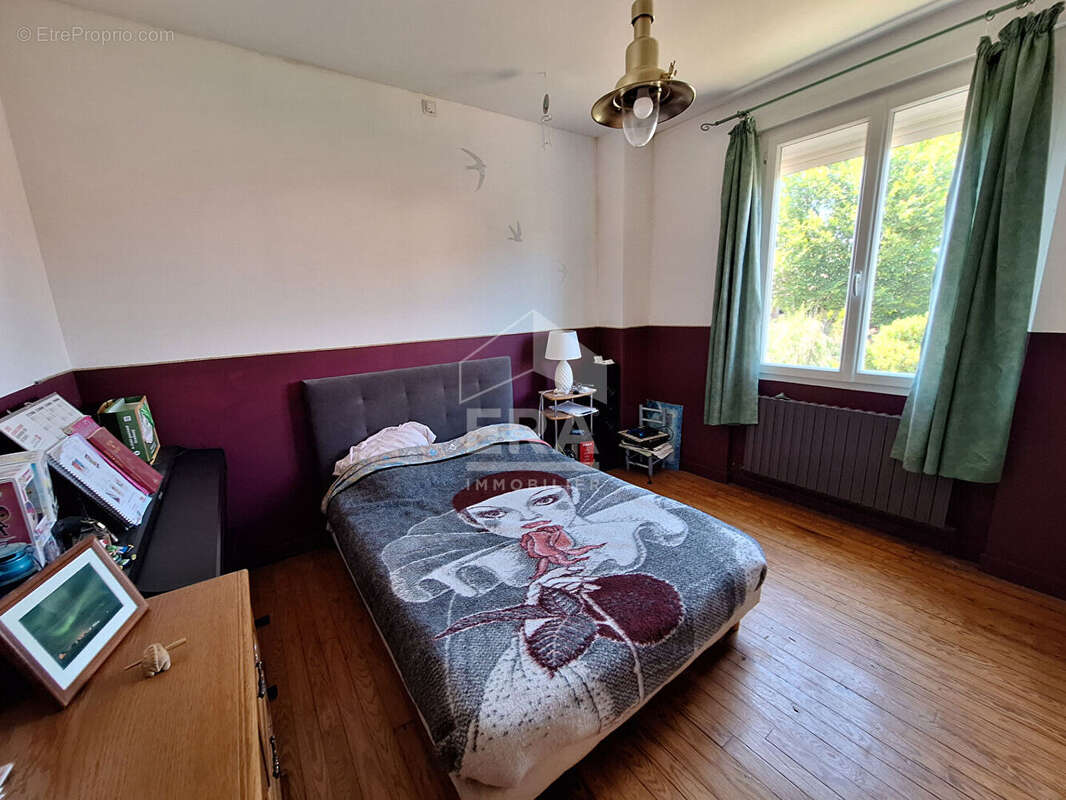 Maison à SAINT-ASTIER