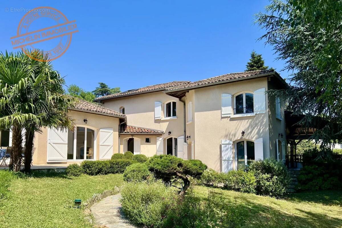 Maison à SAINT-CYR-AU-MONT-D&#039;OR