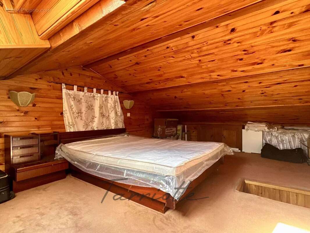 Maison à MALATAVERNE