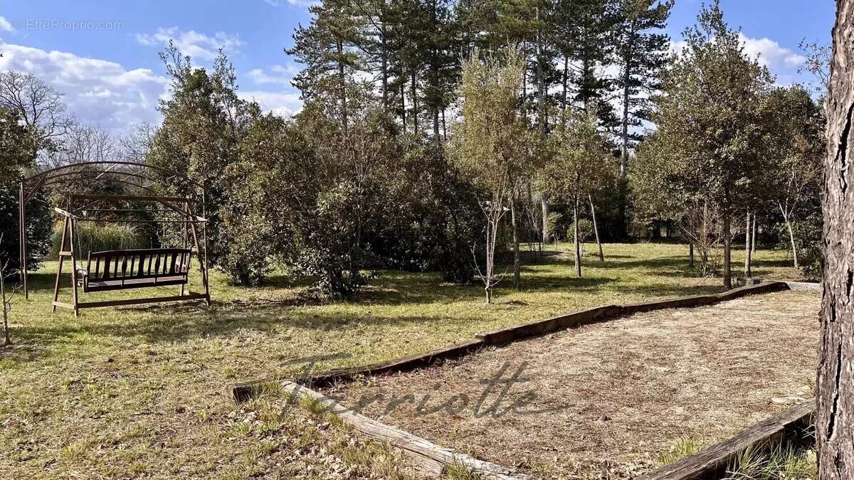 Maison à MALATAVERNE