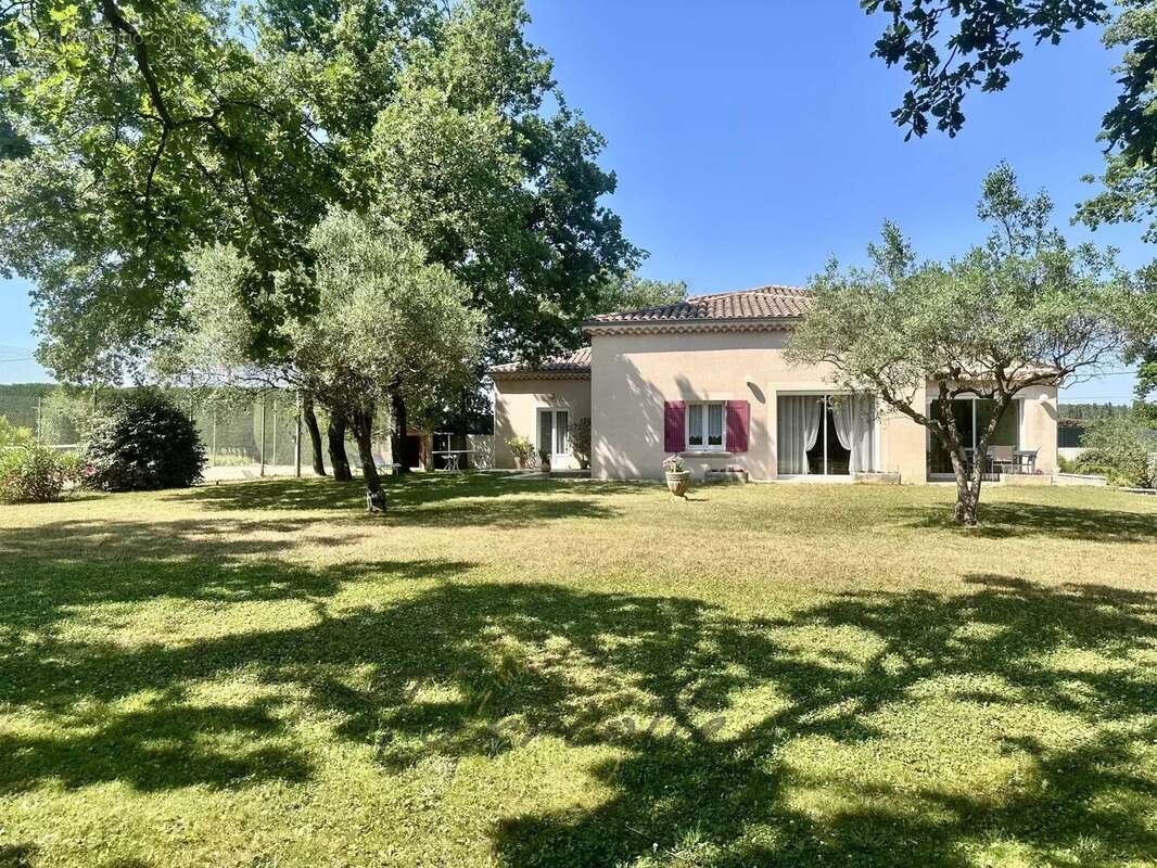 Maison à MONTELIMAR