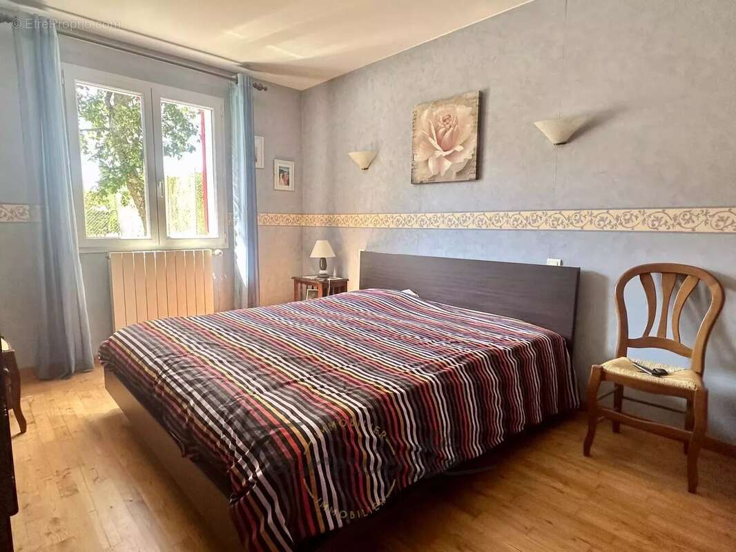 Maison à MONTELIMAR