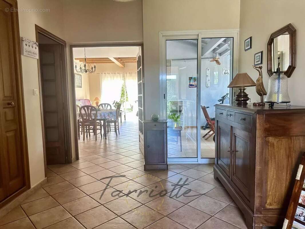 Maison à MONTELIMAR