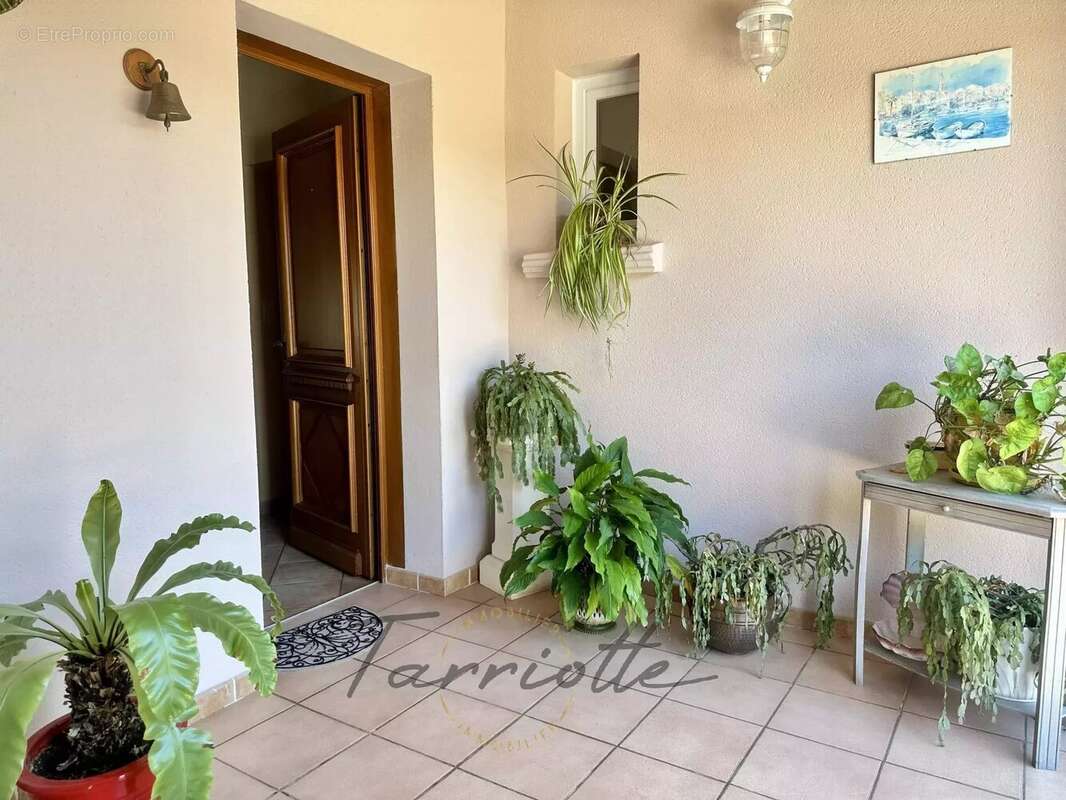 Maison à MONTELIMAR