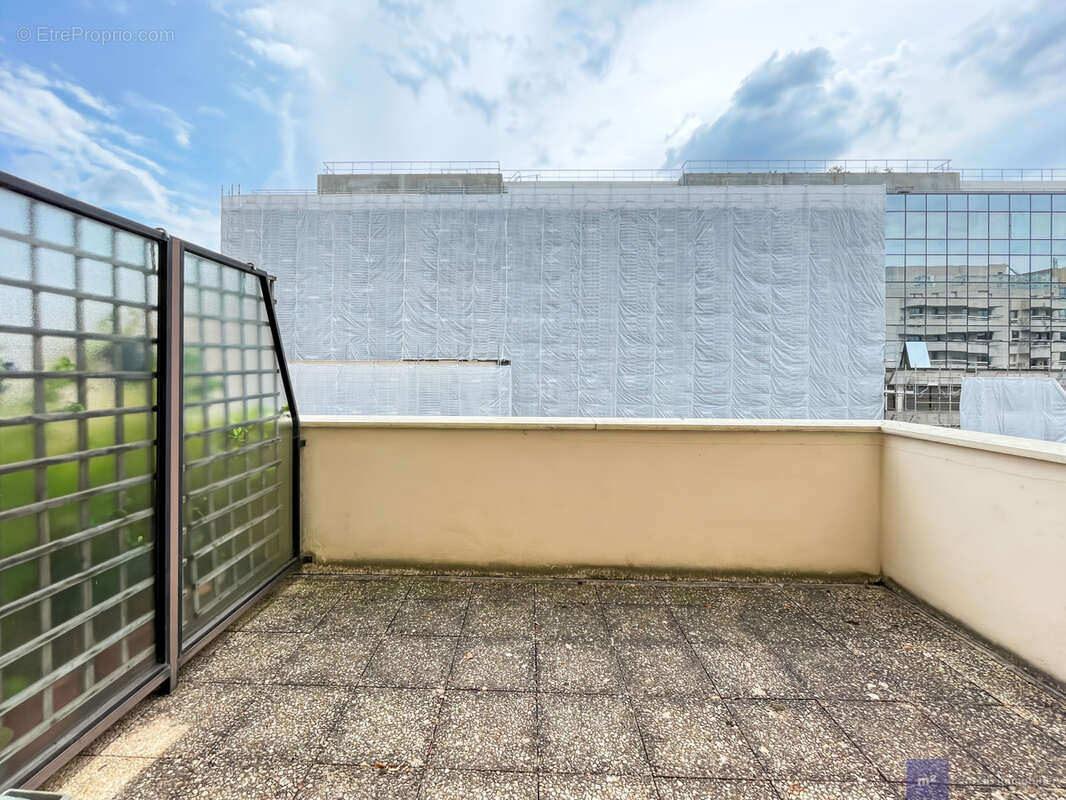 Appartement à LEVALLOIS-PERRET