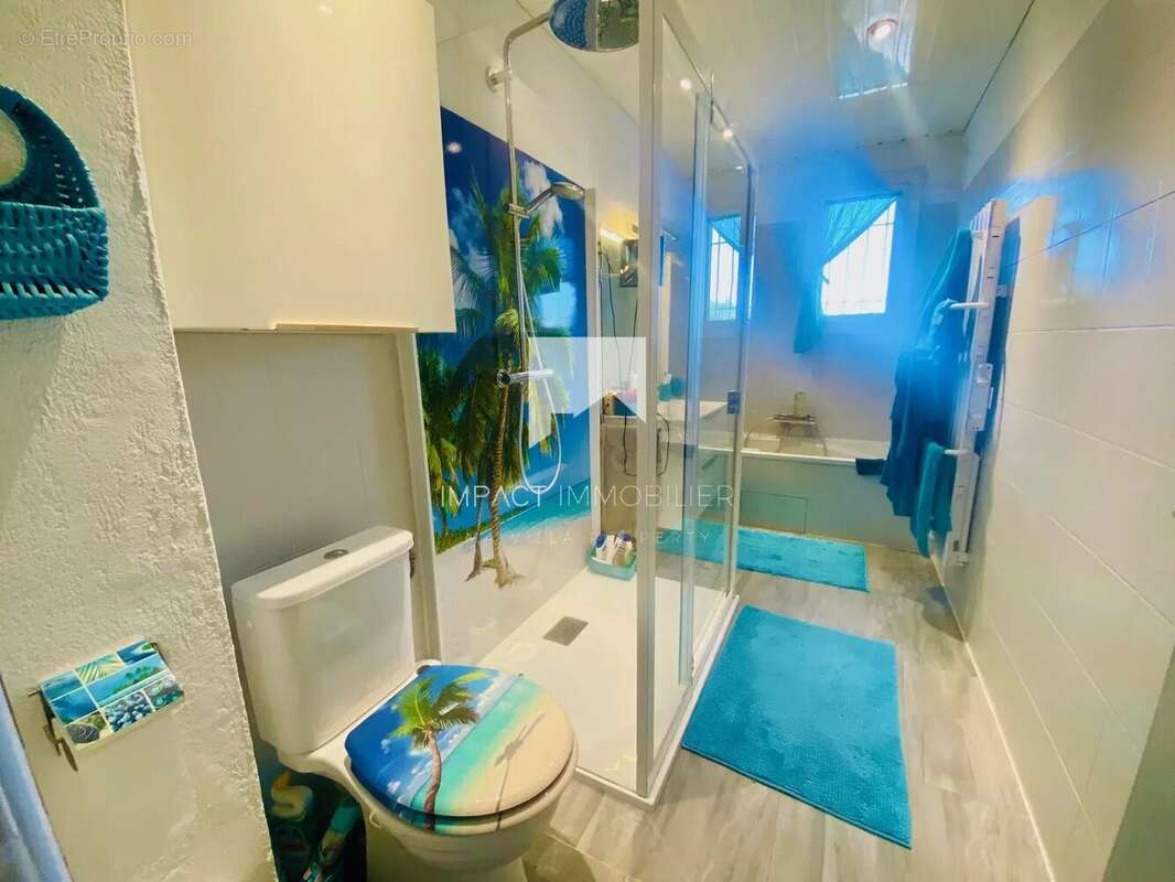 Maison à LA LONDE-LES-MAURES