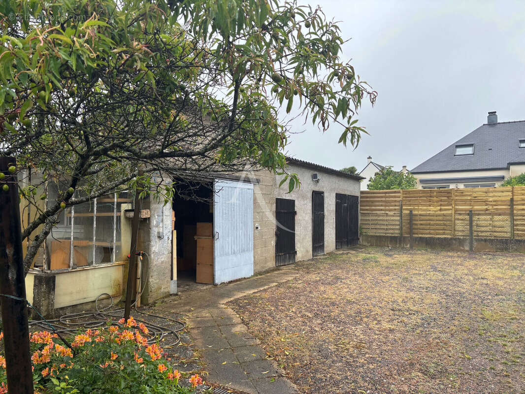 Terrain à SAINTE-LUCE-SUR-LOIRE