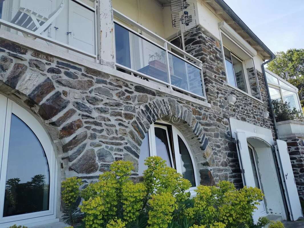 Maison à PLESTIN-LES-GREVES