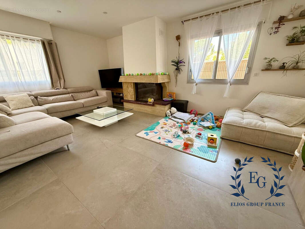 Appartement à LA PENNE-SUR-HUVEAUNE