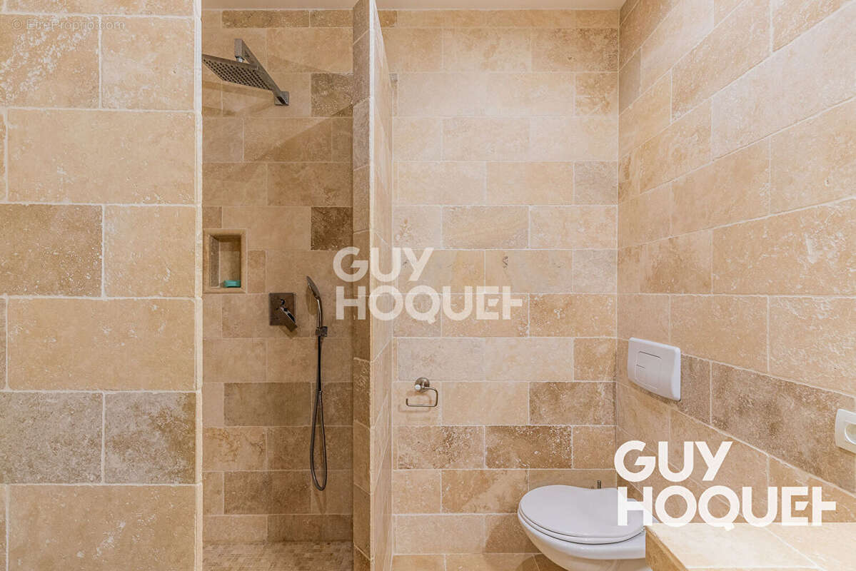 Maison à PARAY-VIEILLE-POSTE