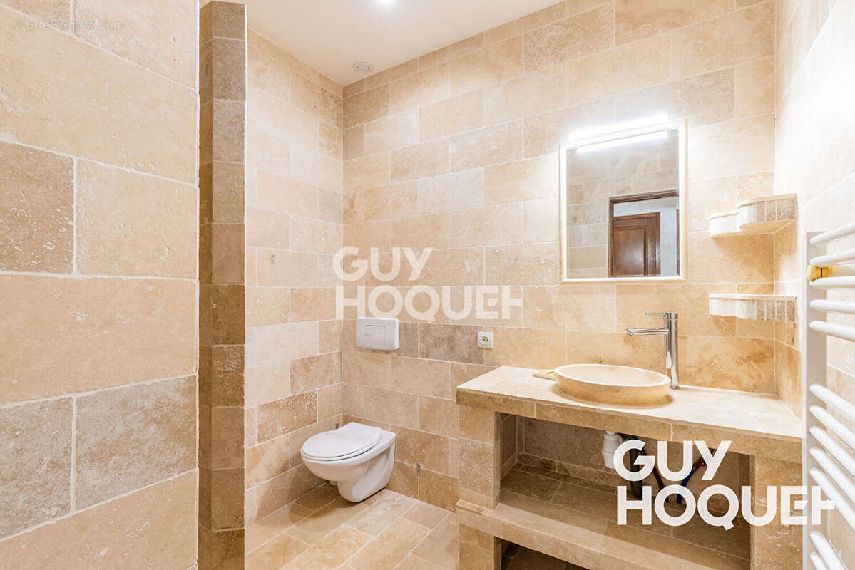 Maison à PARAY-VIEILLE-POSTE