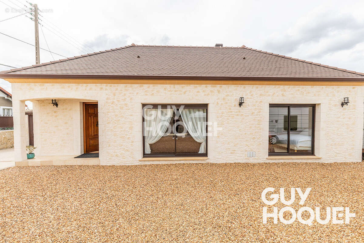 Maison à PARAY-VIEILLE-POSTE