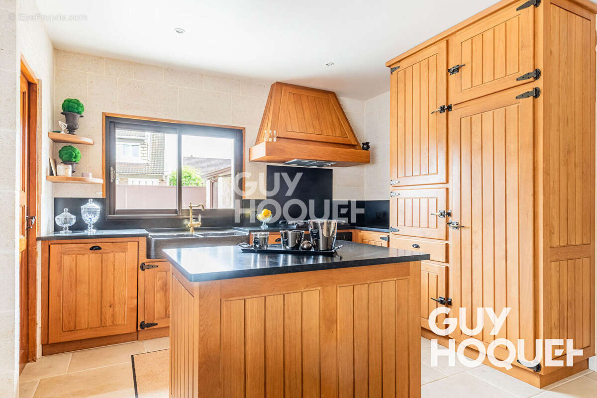 Maison à PARAY-VIEILLE-POSTE