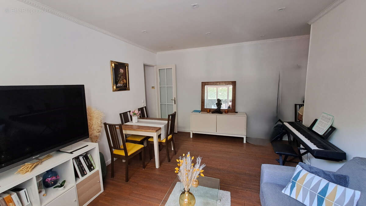 Appartement à LE PERREUX-SUR-MARNE