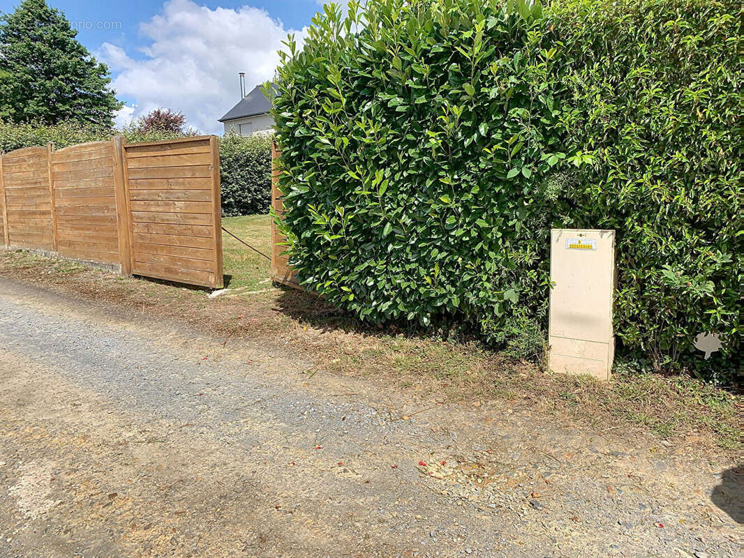 Terrain à TINTENIAC