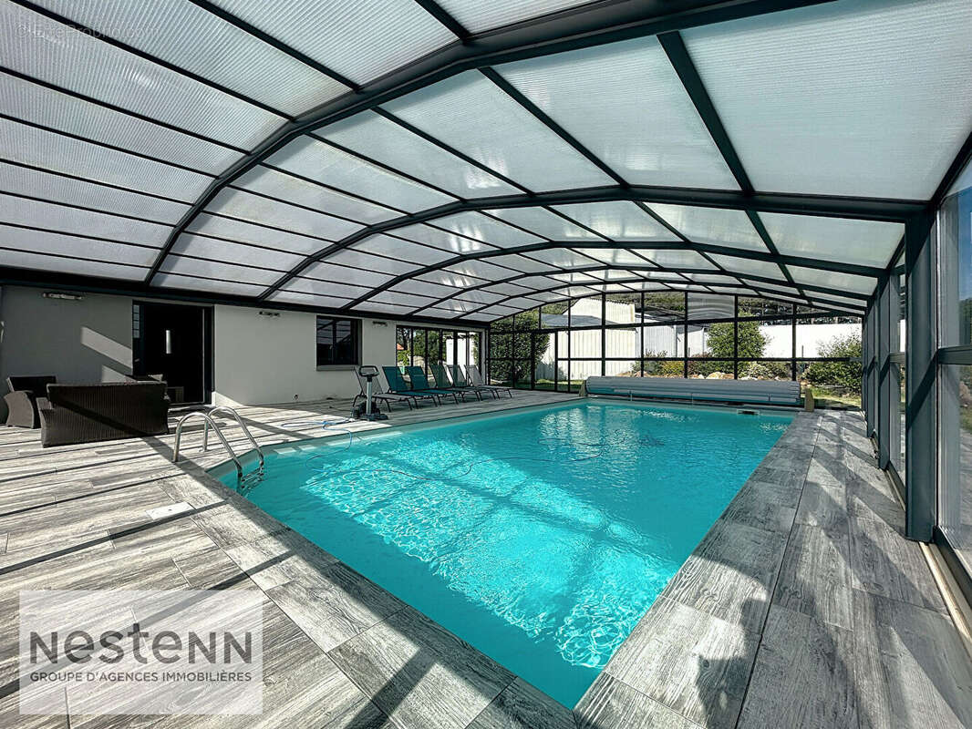 Maison à SAINT-URBAIN