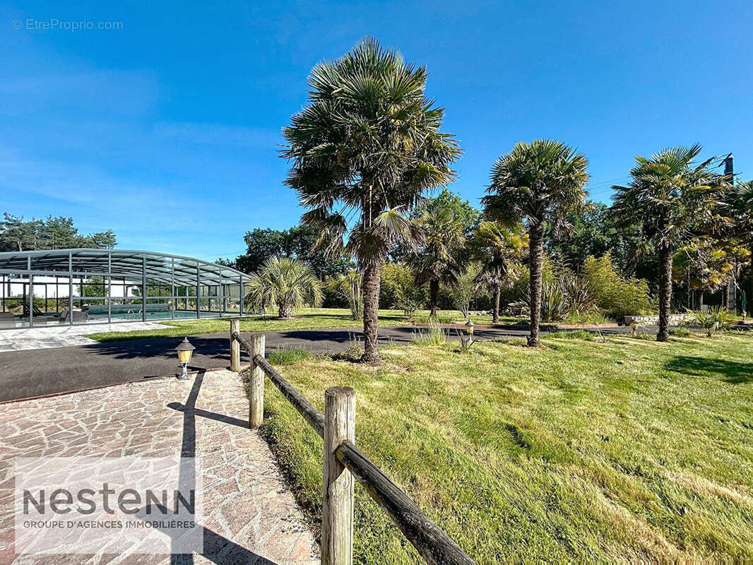 Maison à SAINT-URBAIN