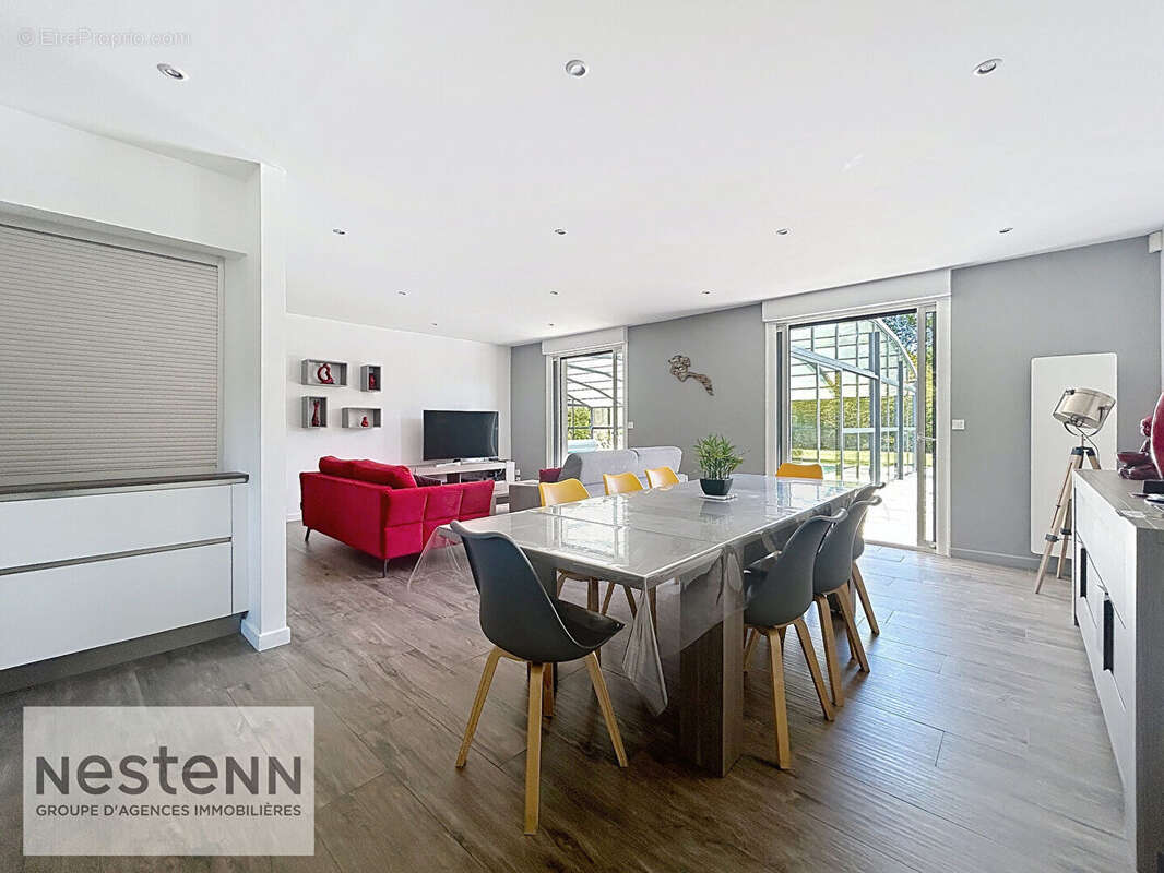 Maison à SAINT-URBAIN