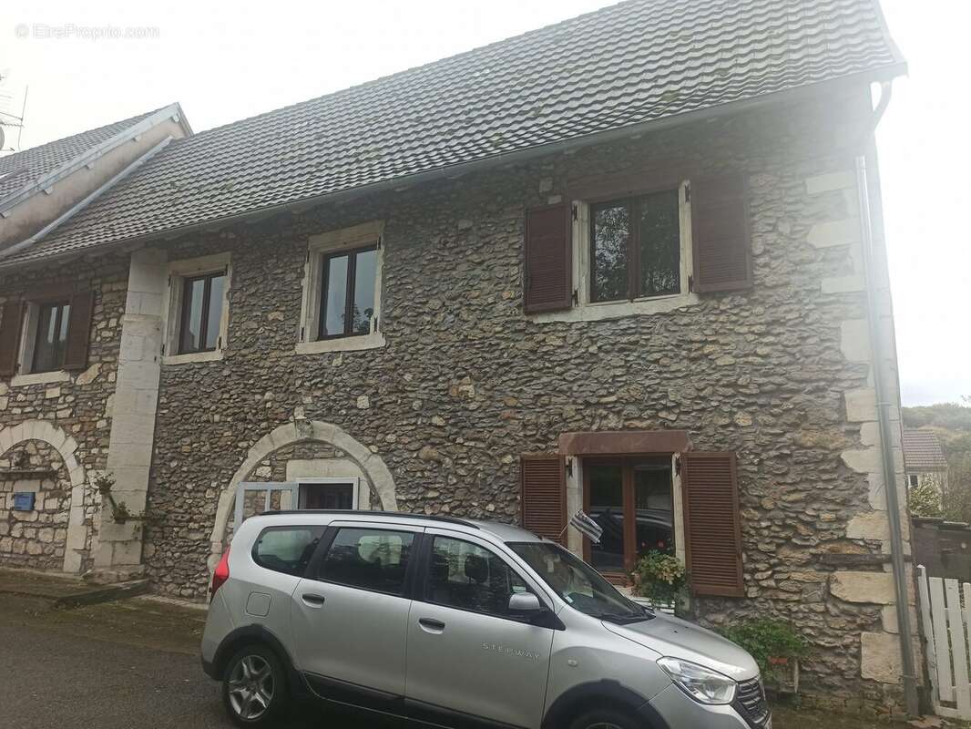 Maison à DANJOUTIN