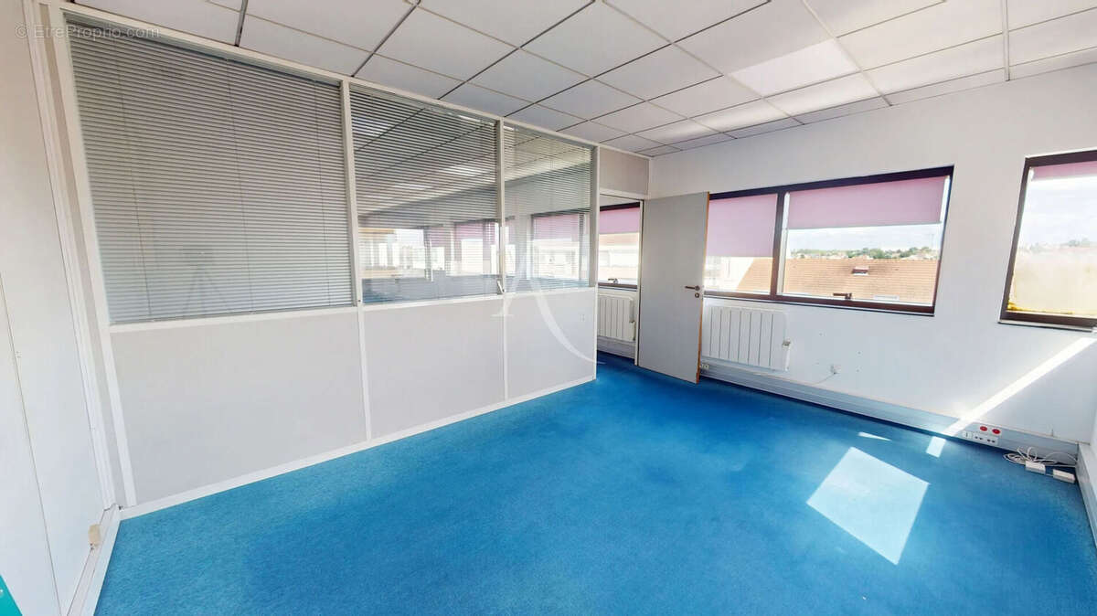 Commerce à CHILLY-MAZARIN