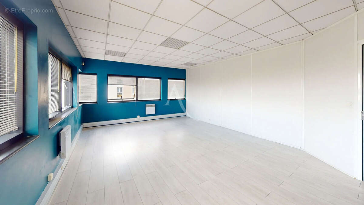 Commerce à CHILLY-MAZARIN