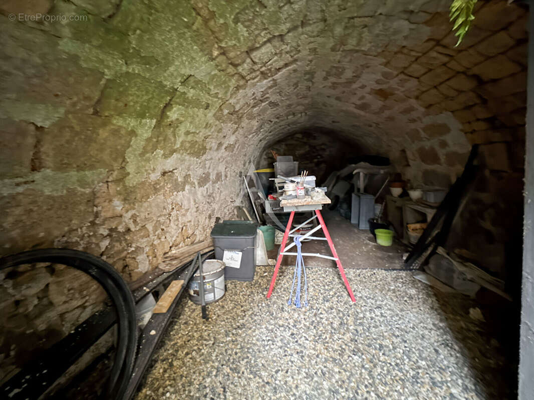 Maison à JOUY-LE-MOUTIER