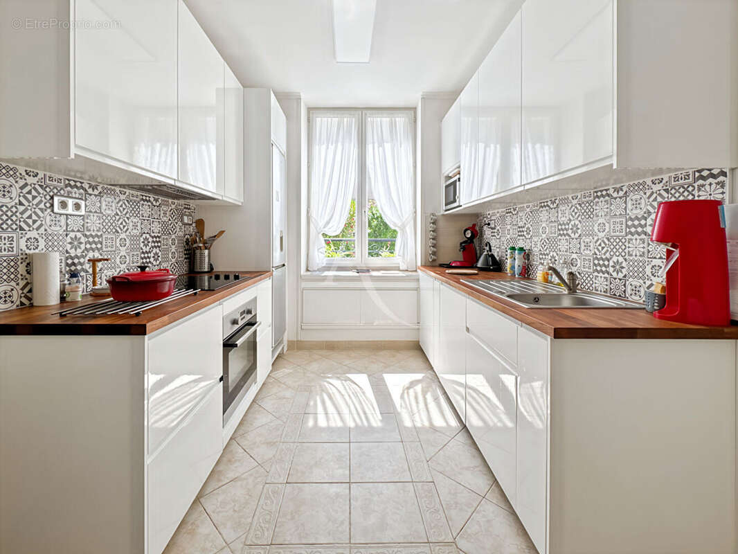 Maison à JOUY-LE-MOUTIER