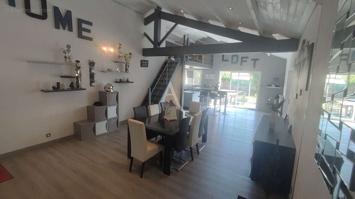 Maison à LE POIRE-SUR-VIE