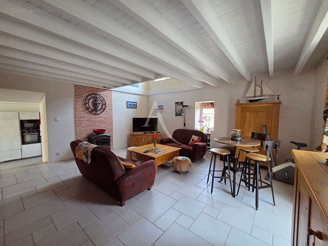 Maison à LE POIRE-SUR-VIE