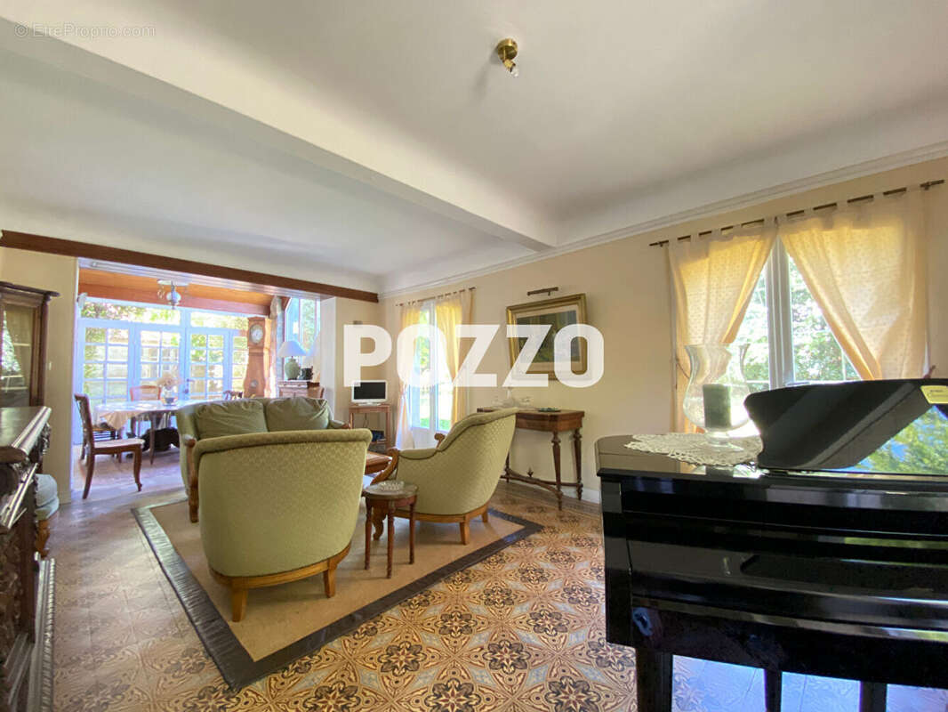 Maison à SAINT-VAAST-LA-HOUGUE