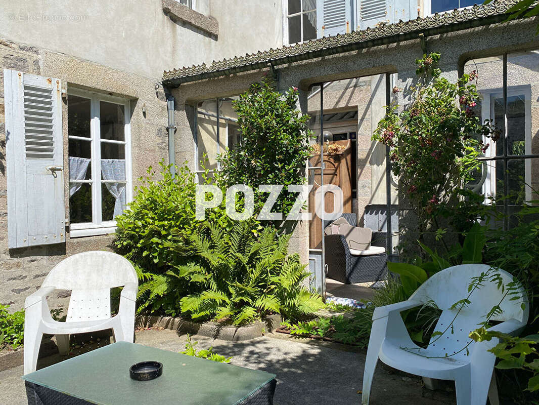 Maison à SAINT-VAAST-LA-HOUGUE