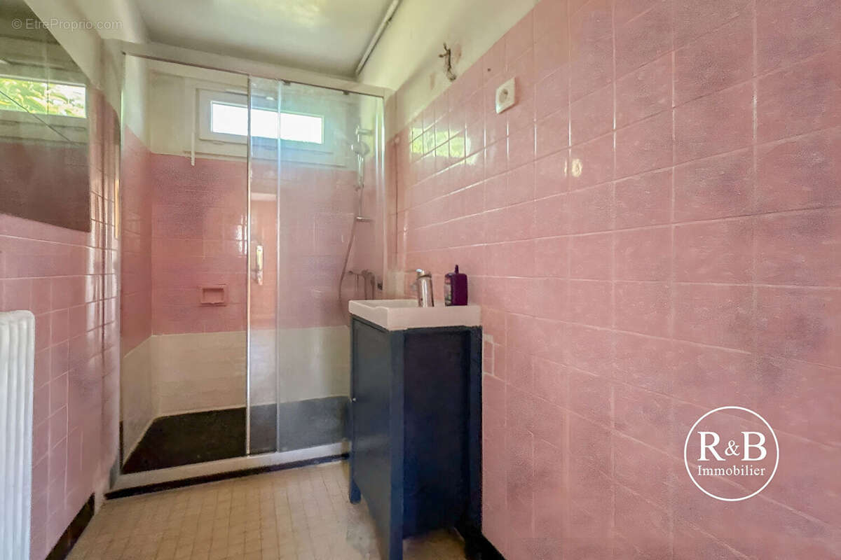 Maison à LES CLAYES-SOUS-BOIS