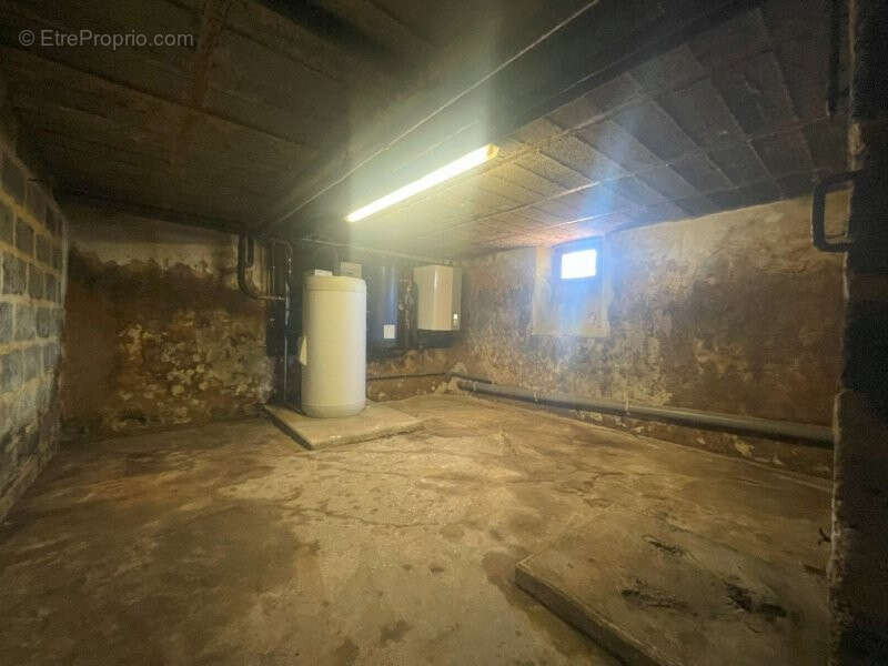 Maison à LA BAZOCHE-GOUET