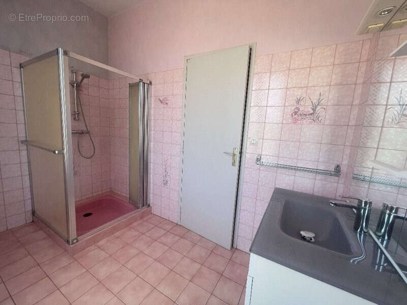 Maison à LA BAZOCHE-GOUET