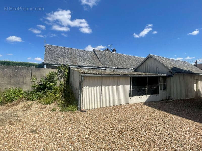 Maison à LA BAZOCHE-GOUET