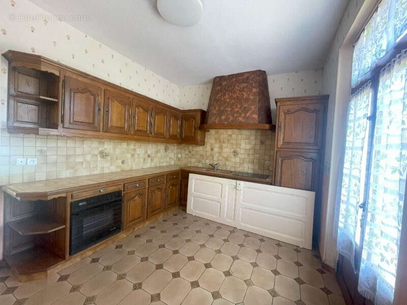 Maison à LA BAZOCHE-GOUET