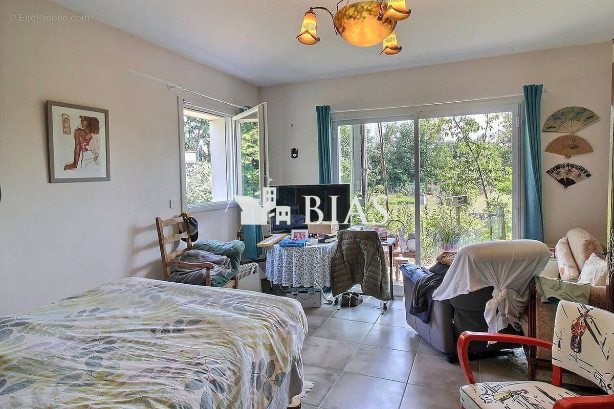 Maison à SAINT-AUBIN-LE-GUICHARD