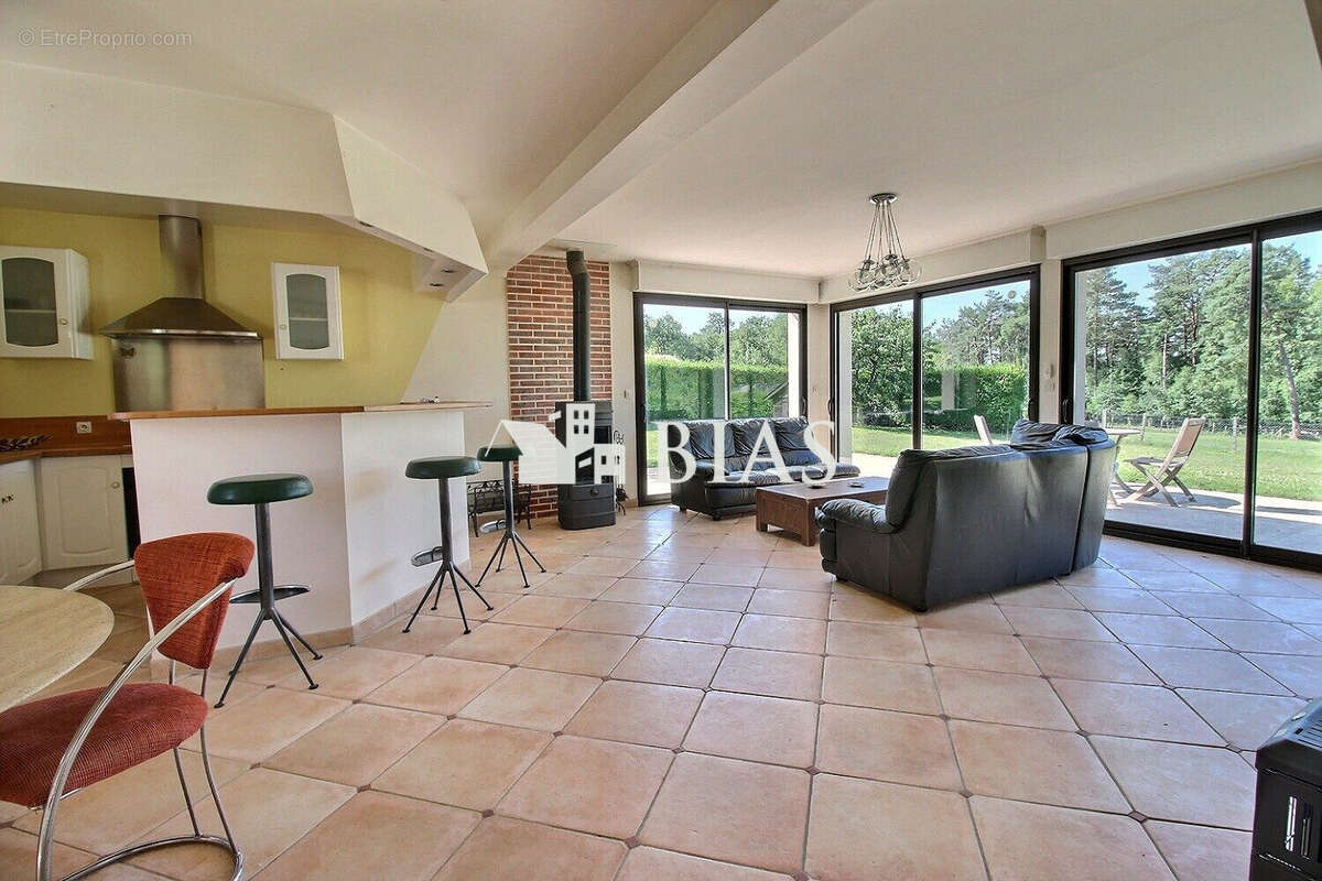 Maison à BOISSEY-LE-CHATEL