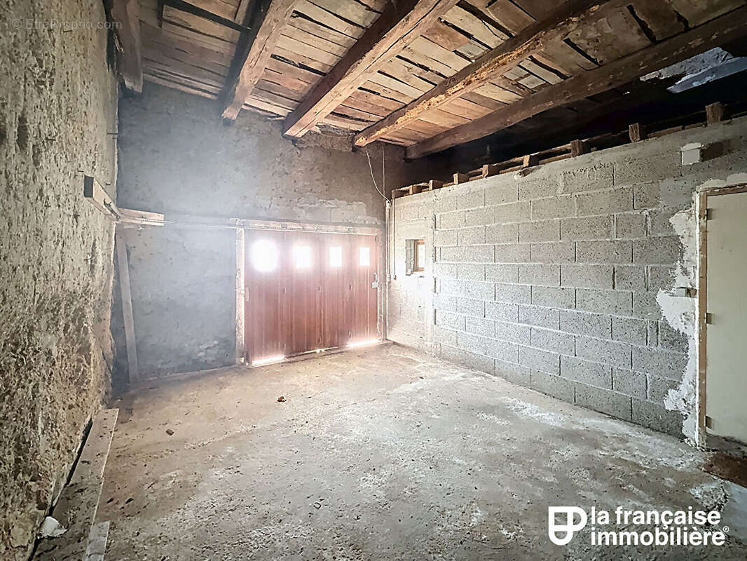 Maison à CHASNE-SUR-ILLET