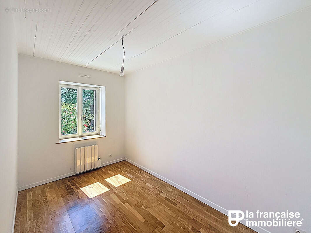 Maison à CHASNE-SUR-ILLET