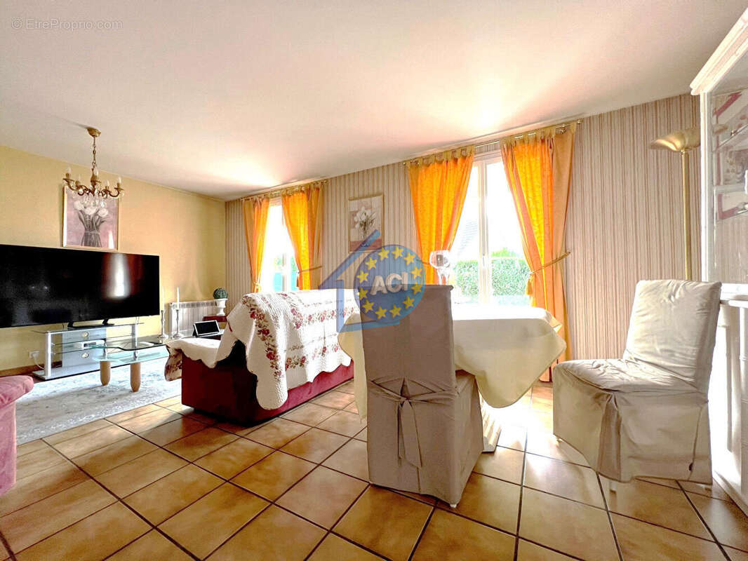 Maison à MANTES-LA-VILLE