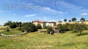 Maison à CHAZELLES-SUR-LYON