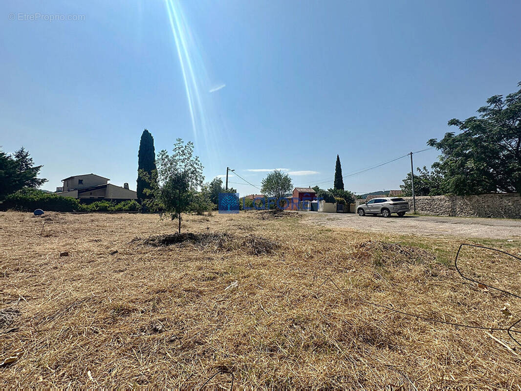Terrain à DRAGUIGNAN