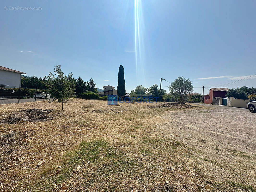 Terrain à DRAGUIGNAN