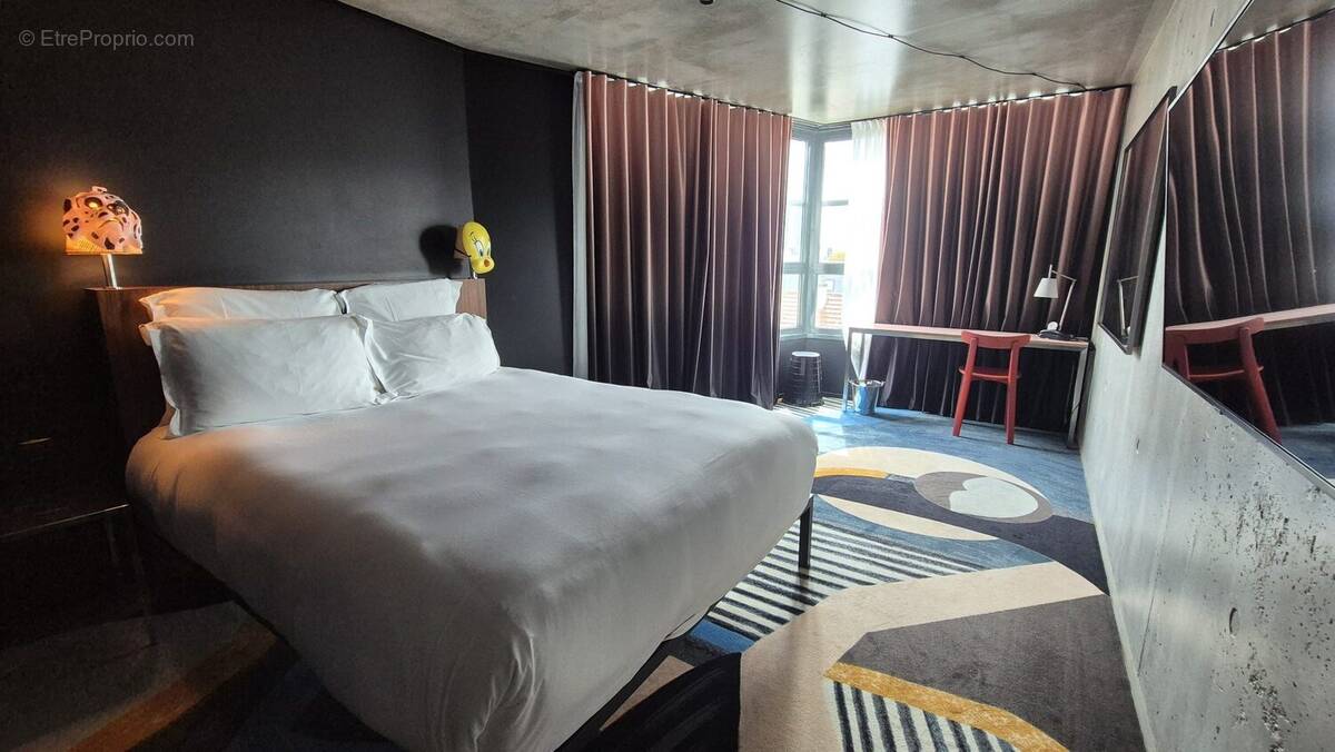 Appartement à PARIS-20E