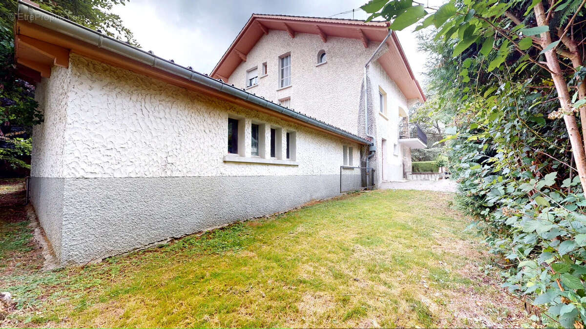 Maison à DAMPRICHARD