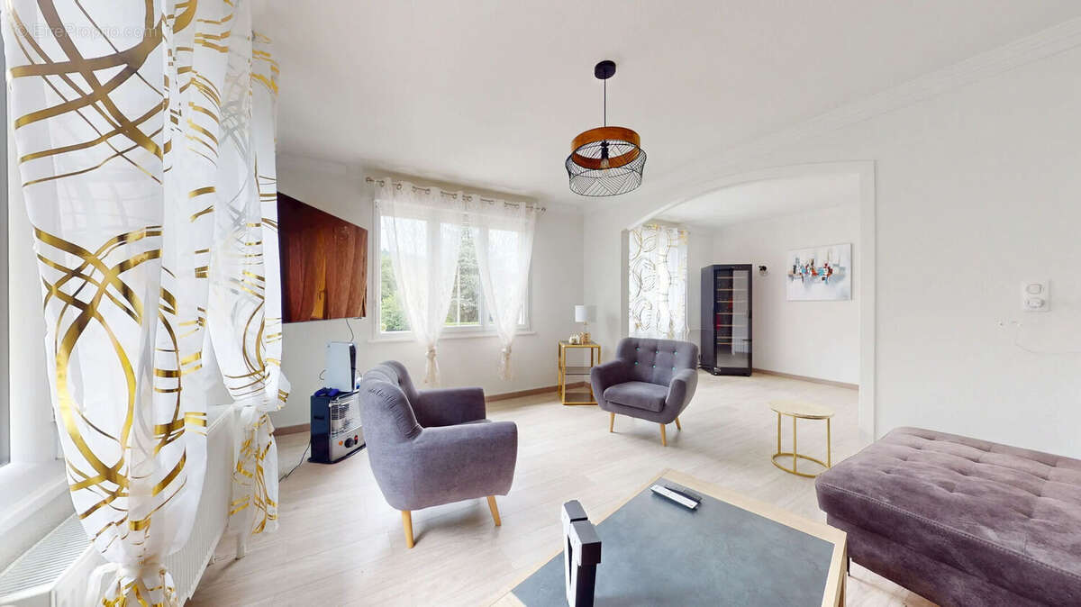 Maison à DAMPRICHARD