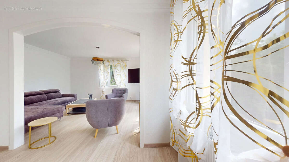 Maison à DAMPRICHARD