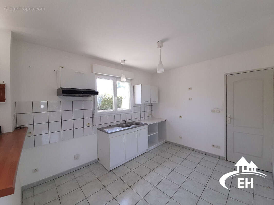 Maison à SAINTE-GAUBURGE-SAINTE-COLOMBE